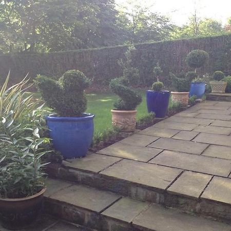 Number27Harrogate Bed & Breakfast Exterior foto
