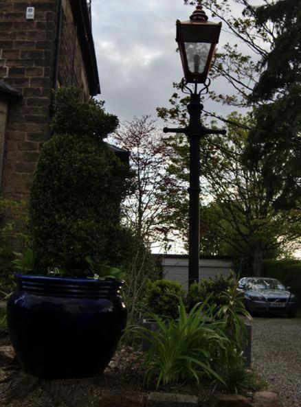 Number27Harrogate Bed & Breakfast Exterior foto